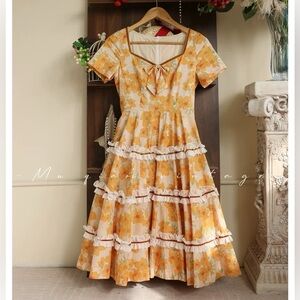 Vintage-Inspired Yellow Floral Dress